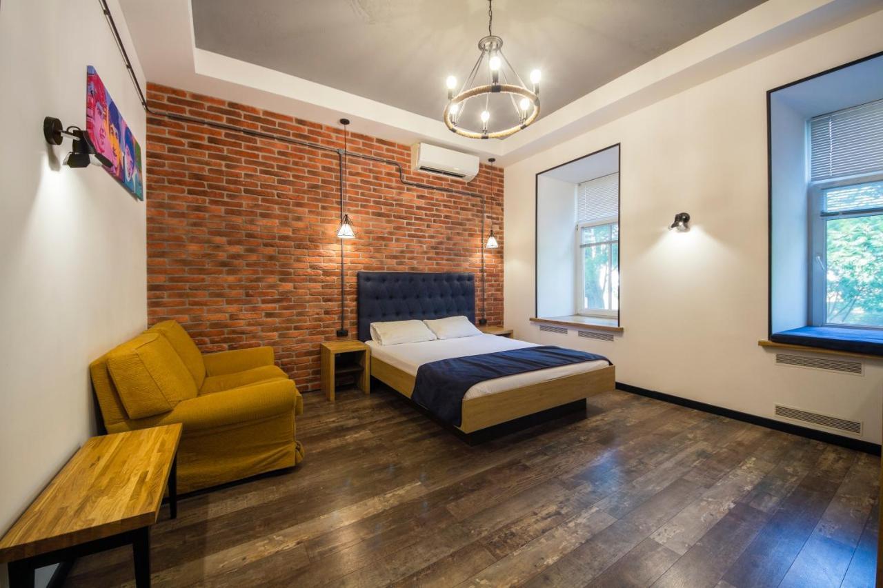 Self Check-In Apartments Near Landscape Alley Kiev Ngoại thất bức ảnh