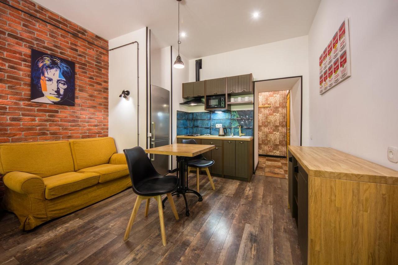 Self Check-In Apartments Near Landscape Alley Kiev Ngoại thất bức ảnh
