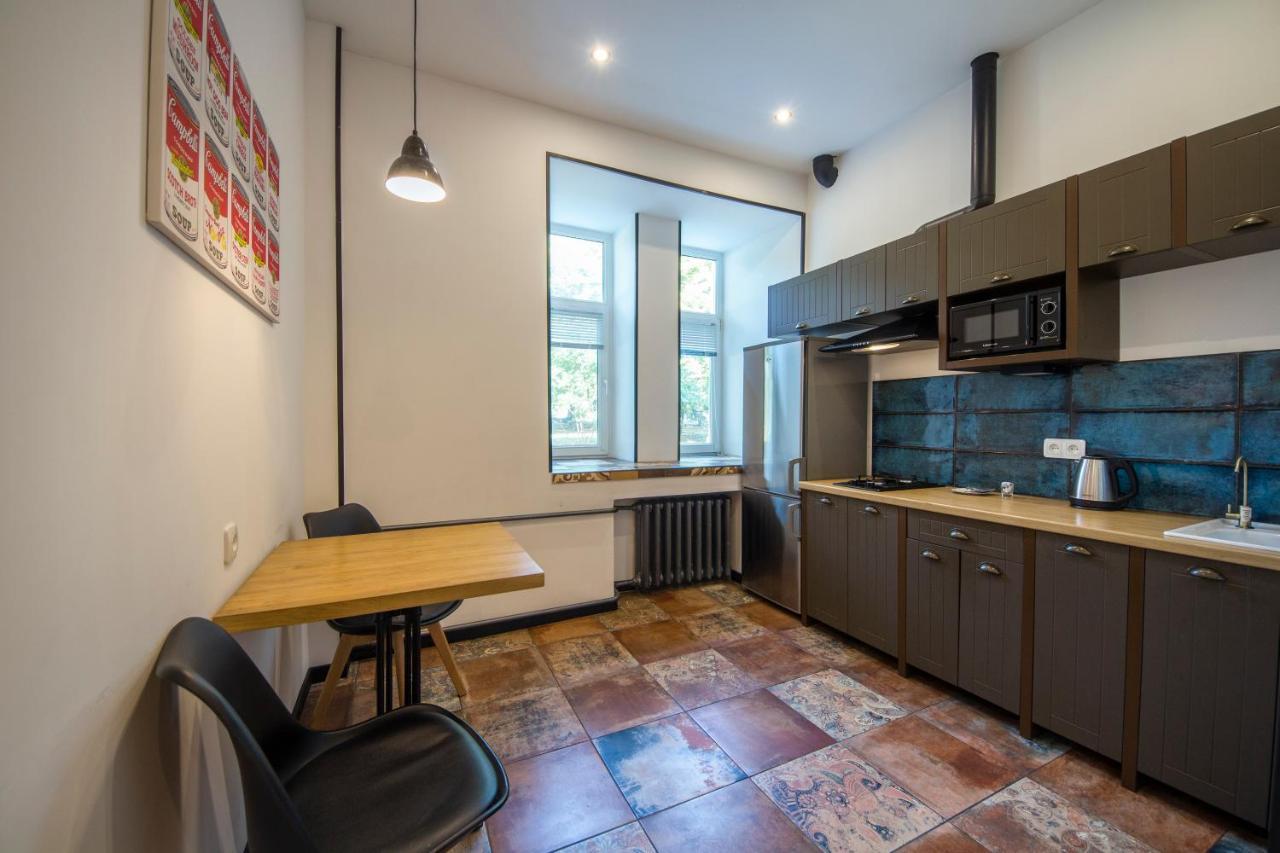 Self Check-In Apartments Near Landscape Alley Kiev Ngoại thất bức ảnh