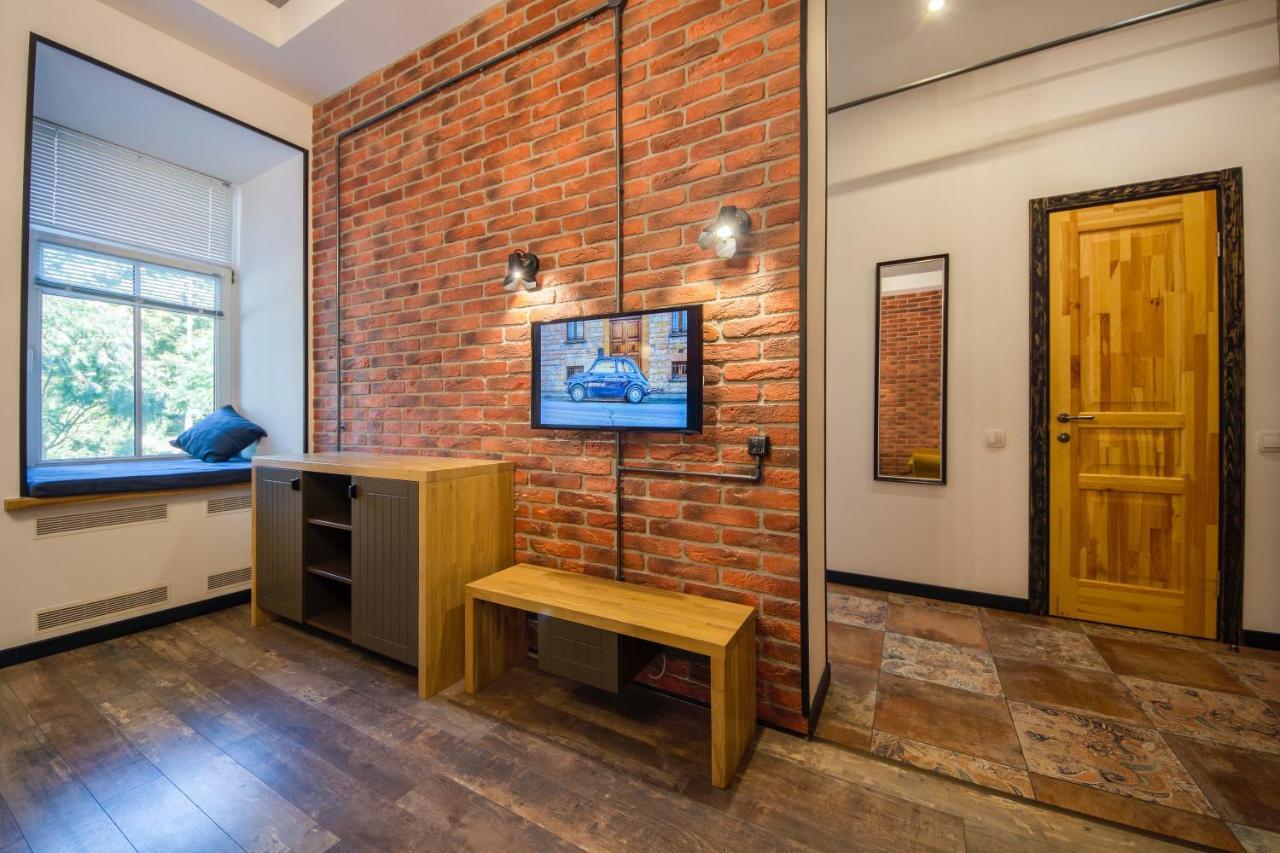 Self Check-In Apartments Near Landscape Alley Kiev Ngoại thất bức ảnh